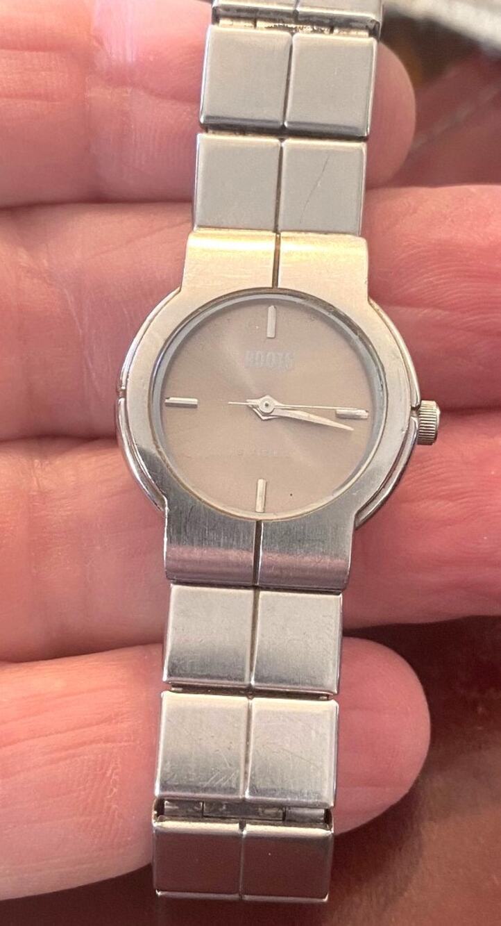 Women's Roots Steel All Stainless Watch,R450 Galeria, Link Band, New Battery